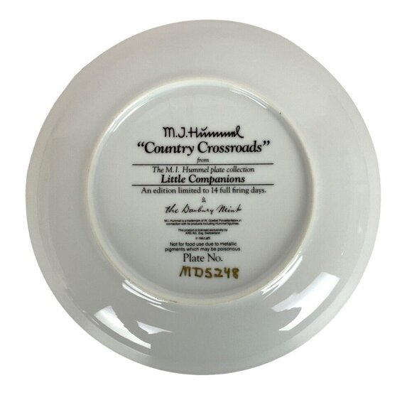 MJ Hummel Country Crossroads Collector Plate Danbury Mint Little Companions 1992 - Picture 2 of 2